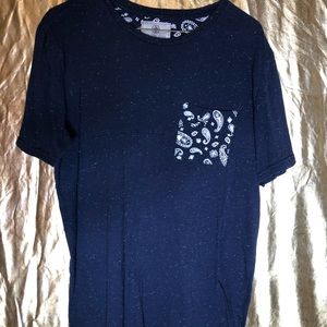 On The Byas Men’s Medium T-shirt